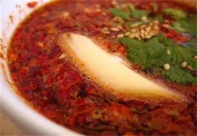 大理特色美食推薦：去大理，一定要吃一場(chǎng)生皮