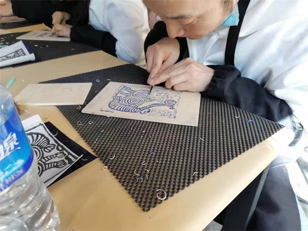 大理特色團(tuán)建活動(dòng)推薦：來薄技在體驗(yàn)甲馬拓印，感受大理非物質(zhì)文化遺產(chǎn)的魅力吧