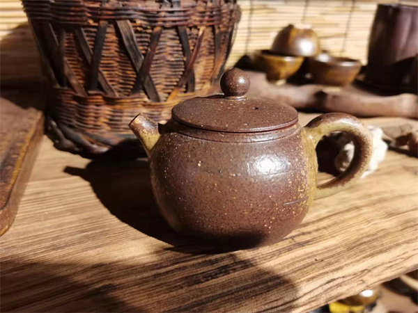 大理特色團(tuán)建活動(dòng)推薦：來喜洲古鎮(zhèn)制作大理喜陶柴燒，體驗(yàn)大理非遺文化的魅力