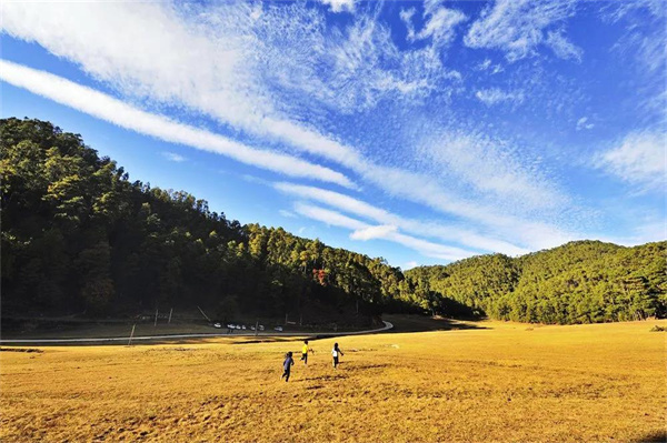 大理旅游推薦:曬太陽(yáng)、泡溫泉、品美食……在大理，治愈一整個(gè)冬天！