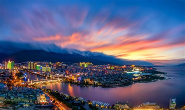 云南旅游,云南旅行社,云南團(tuán)建公司,云南策劃公司,云南會(huì)議會(huì)展,云南活動(dòng)執(zhí)行,大理旅游,大理旅行社,大理團(tuán)建公司,大理策劃公司,大理會(huì)議會(huì)議會(huì)展,大理活動(dòng)執(zhí)行：夜游大理，有多愜意？